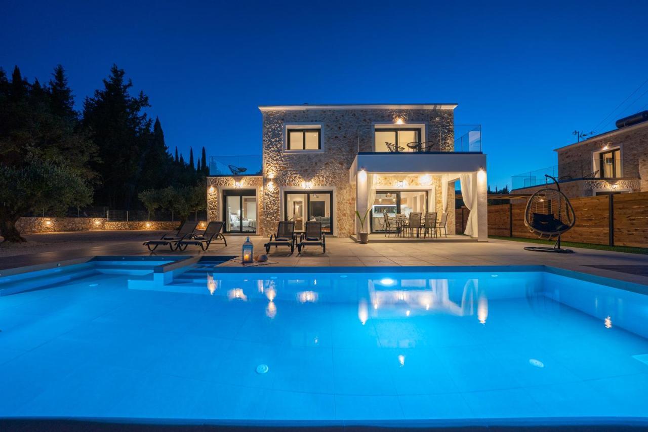 Diosas Luxury Villas Andipata Екстер'єр фото